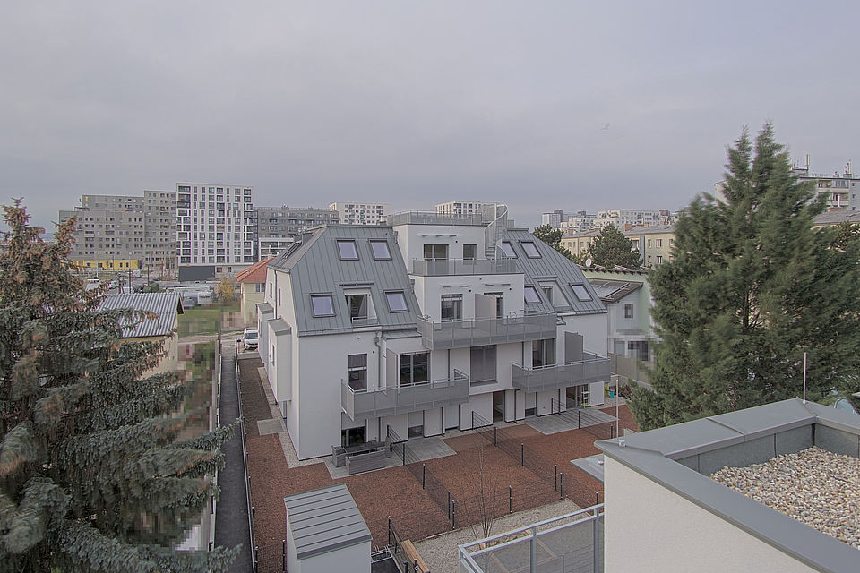 Livebild Baukamera 2 - Webcam 'Gesamtüberblick Gartenseite Haus 1' - Baustelle Neubau Wohnanlage 'In der Wiesen', 1230 Wien (ca. 5 Minuteninterval)